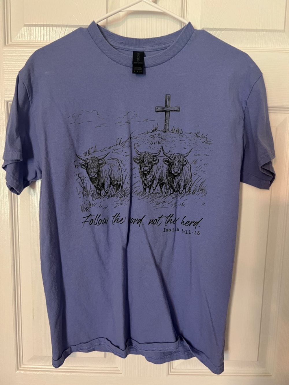Gildan Lavender Short-Sleeve Graphic Tee with Black Faith Illustration